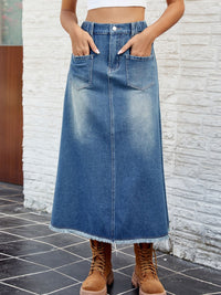Long Denim Skirt Women's Fashion Raw Hem Buttoned Maxi Jean Skirt with Pockets