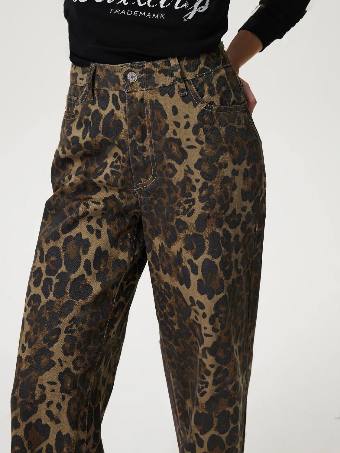 Jeans, leopard print jeans, women's jeans. womens jeans, bell bottom jeans, tight jeans, cute jeans, fashion websites, cool jeans, outfit ideas, stretchy jeans, comfortable jeans, ripped jeans, distresses jeans, high waisted jeans, high rise jeans, new womens clothing, luxury clothing, designer jeans, casual work outfit ideas, date ouitfit ideas, concert outfit ideas, kesley fashion, cheetah print jeans, leopard print jeans, cheetah print clothing, leopard print clothing, womens leaopard print pants, trendy