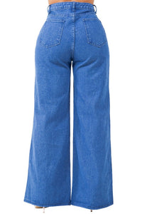 Jeans, blue jeans, women's jeans. womens jeans, bell bottom jeans, tight jeans, cute jeans, fashion websites, cool jeans, outfit ideas, stretchy jeans, comfortable jeans, ripped jeans, distresses jeans, high waisted jeans, high rise jeans, new womens clothing, luxury clothing, designer jeans, casual work outfit ideas, date ouitfit ideas, concert outfit ideas, kesley fashion