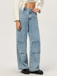 Jeans, blue jeans, women's jeans. womens jeans, bell bottom jeans, baggy jeans, cute jeans, fashion websites, cool jeans, outfit ideas, stretchy jeans, comfortable jeans, distresses jeans, high waisted jeans, high rise jeans, new womens clothing, luxury clothing, designer jeans, casual work outfit ideas, date ouitfit ideas, concert outfit ideas, kesley fashion, jeans with pockets, cargo jeans 