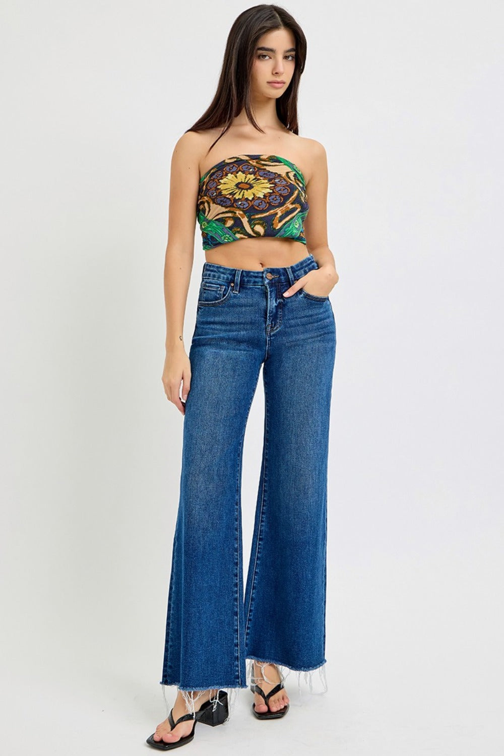 jeans, jean, jean pants, pants, women's pants, women's jeans, women's fashion, trending fashion, wide leg jeans, loose jeans, bell bottoms, bell bottom jeans, high waisted, high waisted jeans, comfortable jeans, casual wear, casual clothes, evening outfits, outfit ideas, fitspo, fit inspo, women's trending, summer wear, fall wear, winter wear, winter, fall, seasonal outfits, holidays, comfy clothes, comfy women's clothes, loose fit jeans, loose pants, kesley, kesley boutique, rey, date ideas, date outfits