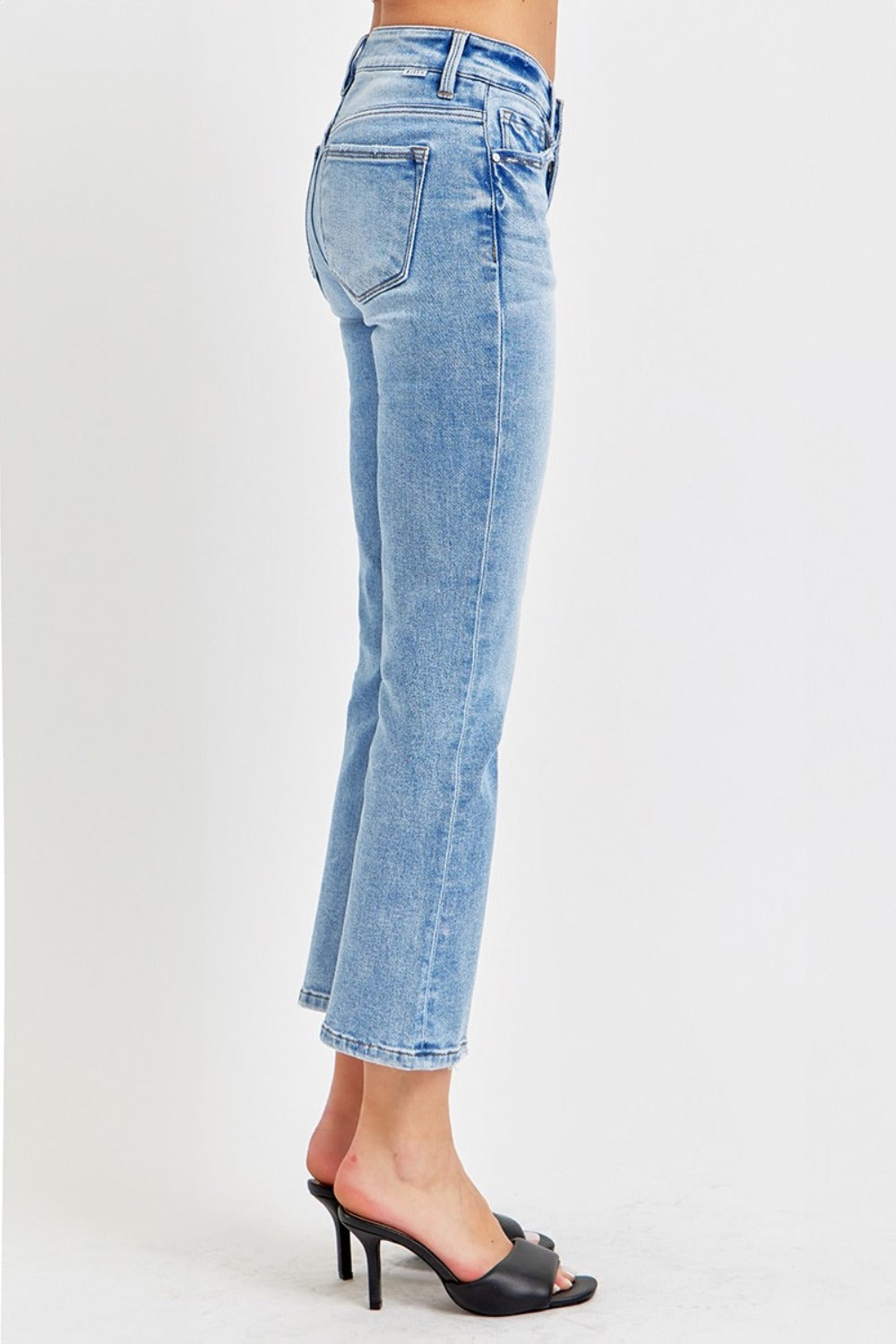 jeans, jean, jean pants, pants, womens pants, womens bottoms, blue jeans, womens jeans, slim jeans, fitting pants, jeans with pockets, low rise, low rise jeans, y2k fashion, 2000s fashion, trending fashion, trendy clothes, straight leg, straight leg jeans, low rise pants, rey, kesley boutique, kesley, womens fashion, skinny jeans, date night outfit, outfit ideas, outfit inspo, fitspo, aesthetic, ankle length, cropped jeans, comfortable jeans, comfy jeans, date night outfits, date outfits, casual wear