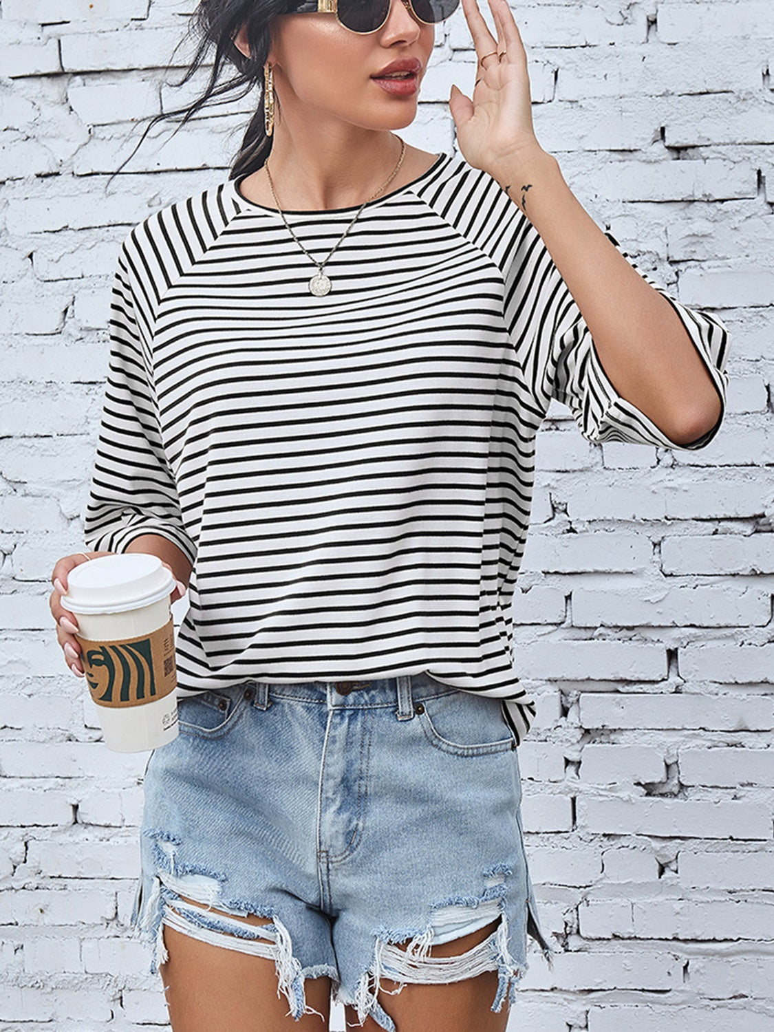Black and White Striped Round Neck Raglan Short Sleeve T-Shirt Women's Fashion