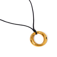 Uworld Stainless Steel Round Hollow Pendant Minimalist Necklace Women