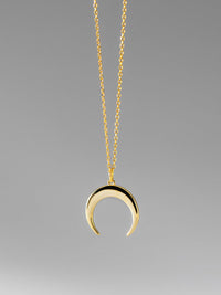 Crescent Necklace Gold .925 Sterling Silver Popular Necklaces Layered Necklaces Cute Necklaces, necklaces for men and women gift ideas nice jewelry Best Jewelry Store in the USA Best Jewelry store in Miami Wholesaler Ideas Wholesale Ideas 
