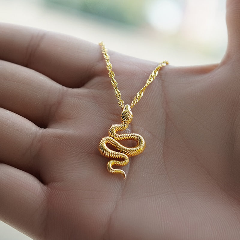 18K Gold Snake Necklace Goth Snake Pendant Necklace For Women Stainless Steel Gold Plated