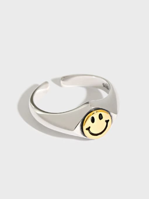 Smiley Ring Happy Face gold and silver ring adjustable for men and woman pinky rings dainty, 18k gold plated and .925 sterling silver unique trending designer inspired for everyday waterproof gift ideas instagram shop and tiktok influencer accessories that wont tarnish or turn green, cute and unique rings festival jewelry happy jewelry get well and thank you gift ideas  Kesley Boutique 