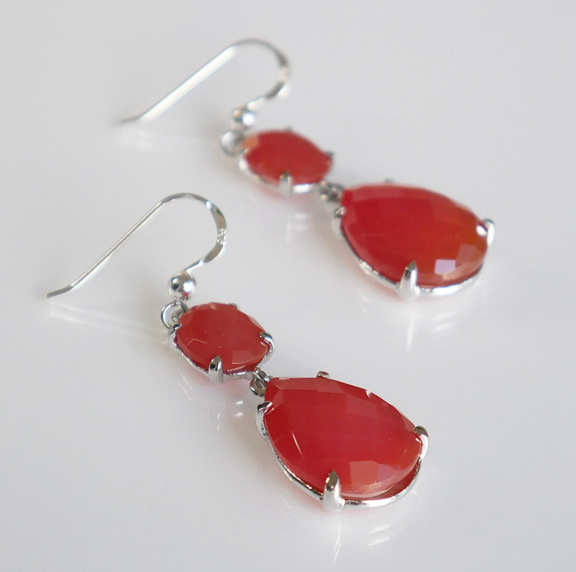 Red onyx earrings, orange gemstone earrings, orange crystal earrings, orange crystal, crystals jewelry in sterling silver, shopping in Miami, lucky gemstone jewelry, lucky crystals jewelry, onyx jewelry, onyx earrings, shopping in Miami, shopping in Brickell, jewelry store in Miami, things to do in Miami