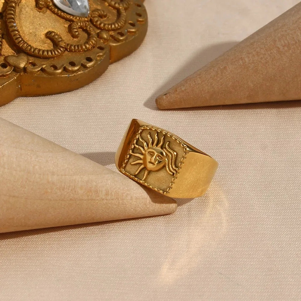 KESLEY Metal Glossy Rings for Women Men Geometric Width Signet