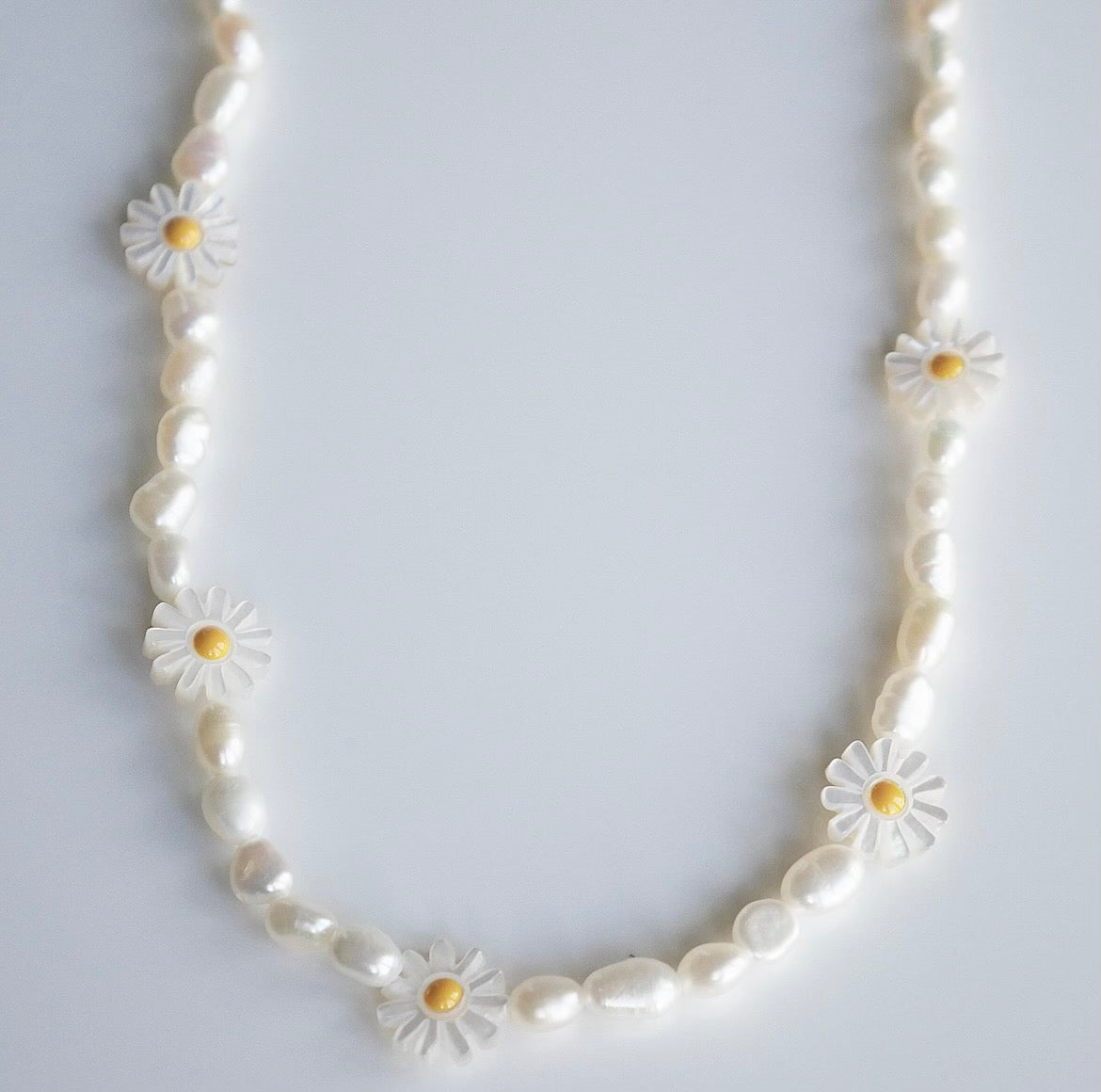 Sunflower-pearl-neecklace-freshwater-peals-real-sterling-silver-cute-chokers-waterproof-will-not-tarnish-chokers-men-kids-shopping-Miami-Brickell-Jewelry-trending-popular-necklace-sterling-silver-Kesley-Boutique