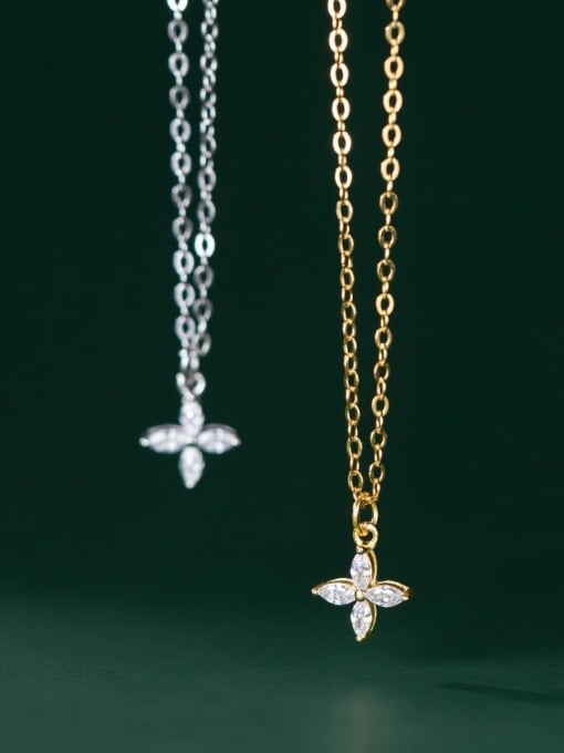 Flower OR clover necklace AND diamond Zircon AND dainty AND waterproof AND cute jewelry store best jewelry online .925 sterling silver dainty necklaces shopping in Miami -Kesley Boutique