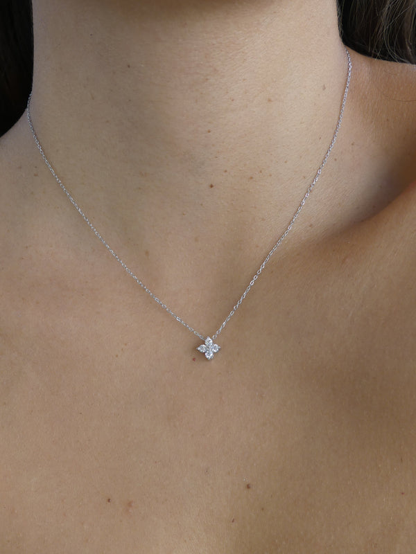 Flower diamond cz necklace sterling silver .925 dainty, waterproof, hypoallergenic for sensitive skin, dainty everyday necklaces trending on instagram and tiktok, waterproof necklaces for everyday gift ideas Single diamond necklaces for cheap good quality Kesley Boutique