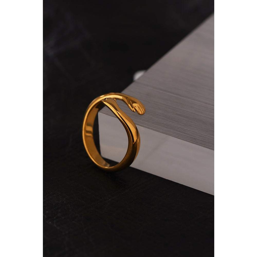 KESLEY New Design Embrace Ring Stainless Steel Jewelry For Women 18K Gold Plated Waterproof Luxury