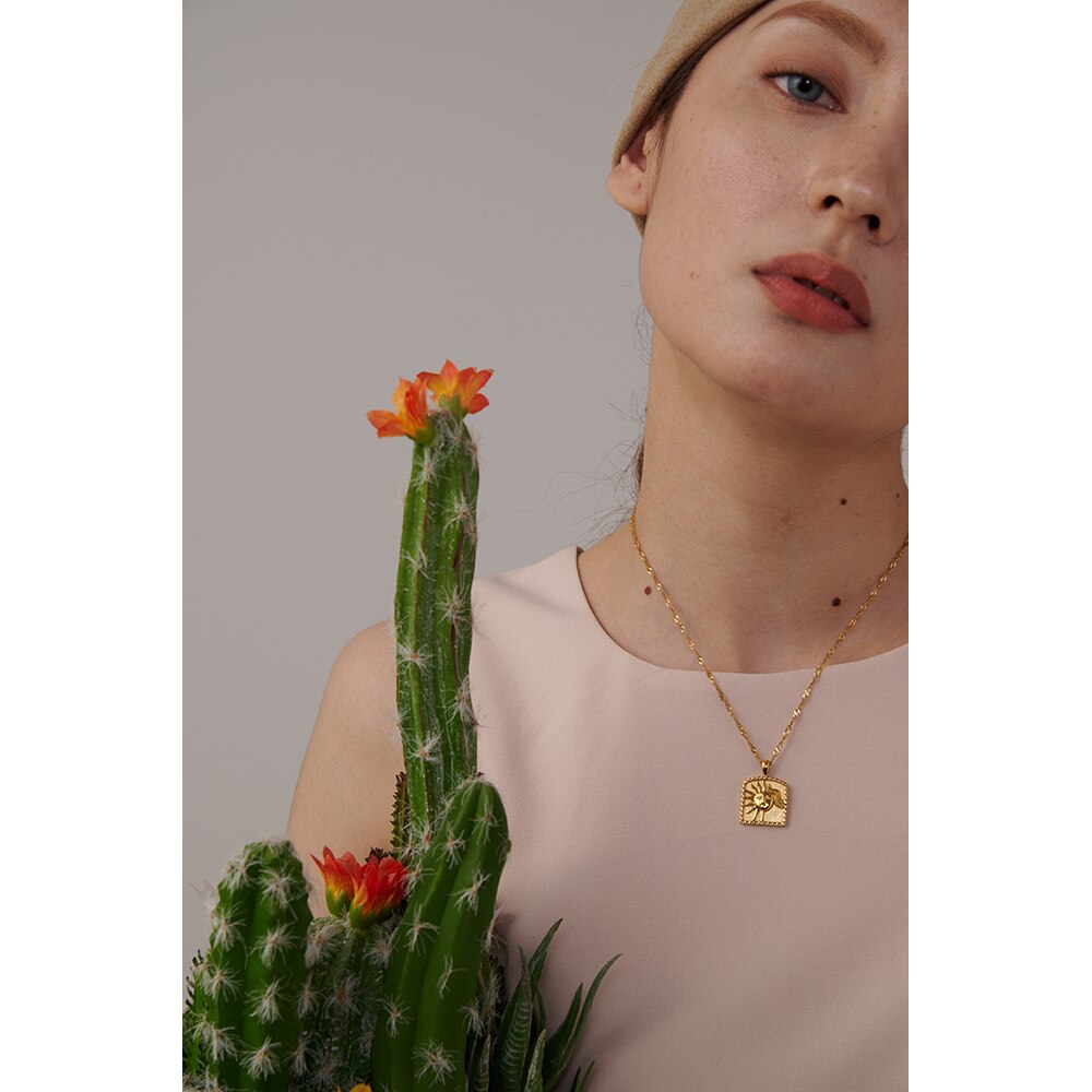 Sun Pendant Necklace Waterproof Gold Plated Stainless Steel Abstract Necklace | Necklace Sun Pendant | Pendant Sun