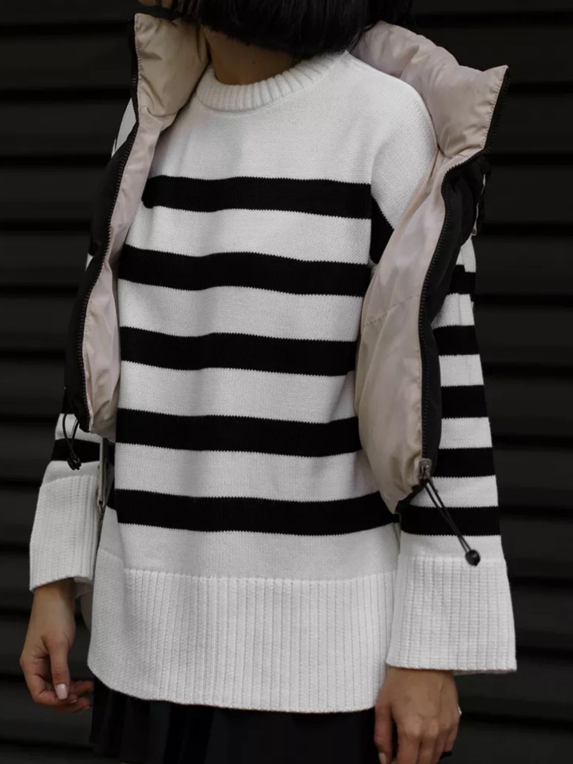 Slit Striped Round Neck Sweater New Women's Fashion