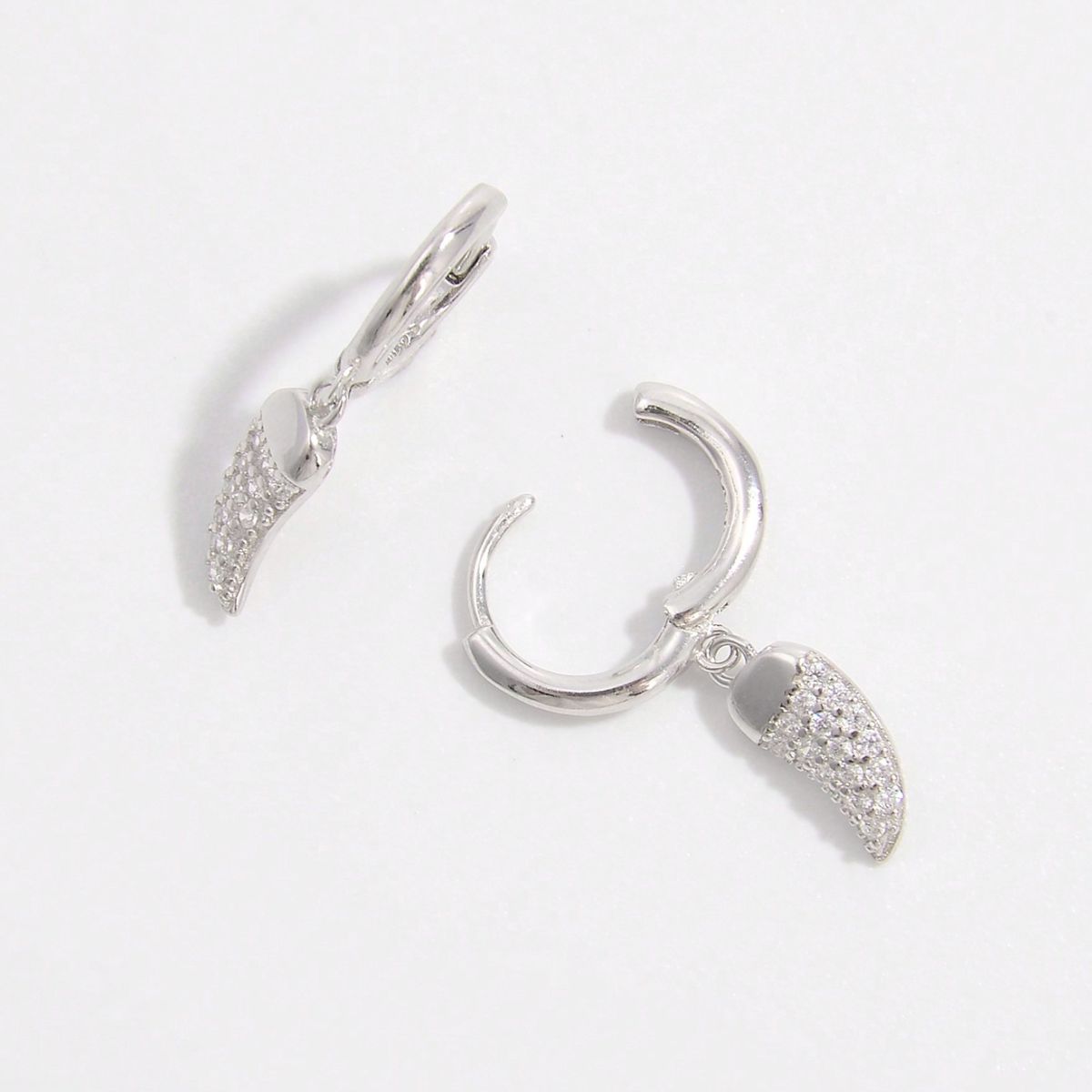 925 Sterling Silver Zircon Chili Shape Earrings