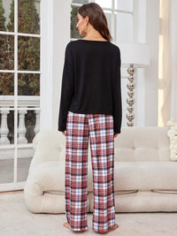 clothes, cute clothes, womens clothing, sweatpants, sweatpants for women, women's sweat pants, comfly clothes, comfortable clothing, comfortable clothes,  two piece outfit set, two piece fashion set, pajamas, nice pajamas, women's pajamas, trending pajamas, christmas pajamas, holiday pajamas, christmas print pajamas, ugly christmas pajamas set, christmas gifts, pajamas for winter times, christmas day pajamas, christmas eve pajama set, christmas morning pajamas, christmas gifts for her, cute christmas pajama