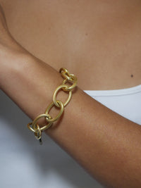 Bracelets, gold plated bracelets, chunky bracelets, gold bracelets, chanel inspired bracelets, waterproof, statement bracelets, gold jewelry, gold accessories, circle link bracelets, nice gold jewelry, fashion accessories, kesley boutique, david yurman inspired bracelets, wont tarnish, wont rust