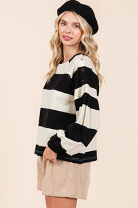 striped sweater, black and white sweater, aesthetic sweater, aesthetic, tiktok outfits, outfit inspo, fitspo, y2k fashion, 90s fashion, 80s fashion, vintage fashion, y2k outfit ideas, y2k outfits, 2000s fashion, streetwear, street fashion, casual wear, long sleeves, long sleeve sweater, loose sweater, baggy sweater, sweaters for school, sweaters for work, lounge wear, day outfits, womens sweaters, breathable sweaters, light sweaters, crochet sweaters, kesley, kesley boutique, crewneck sweaters, cute sweater