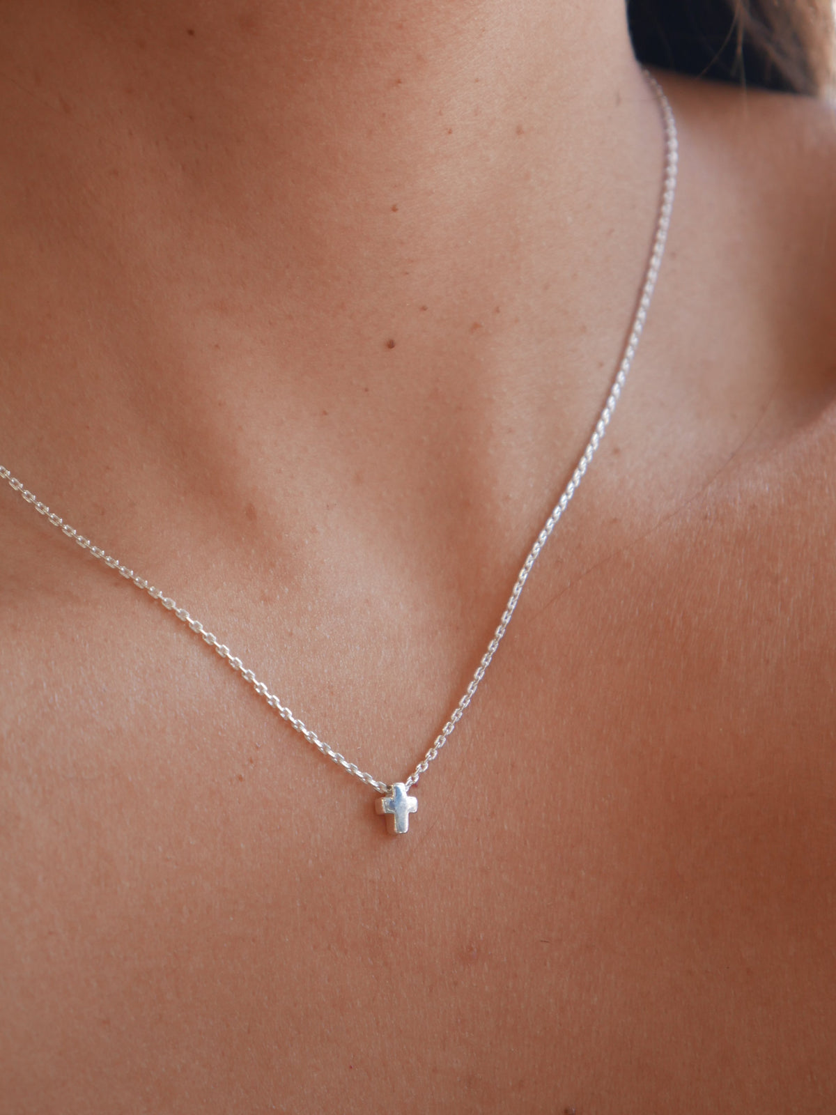 cross necklace, unique, sterling silver, waterproof dainty cross necklaces, tiny, minimal plain crosses .925 sterling silver, influencer style Kesley Boutique
