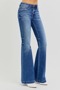 blue jeans , blue low rise jeans , flare jeans , slim fit blue jeans , trendy jeans , cute jeans , everyday jeans , trendy flare bell bottom jeans , 2024 jean trends , basic blue jeans , kesley fashion, fashionable jeans , low rise jean trend, y2k low-rise jeans , tiktok trends , instagram trends , basic jeans ,  comfortable jeans , jeans for everyday, going out jeans , boot cut jeans , low -rise flared jeans , blue denim, night out jeans, work jeans, low-rise fashion , cute low rise jeans , womens jeans 