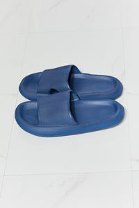 MMShoes Arms Around Me Open Toe Slide in Navy