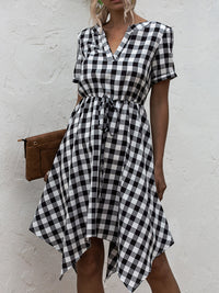 Black and White Plaid Notched Short Sleeve Dress Waist Tie Casual Flare Skirt dress