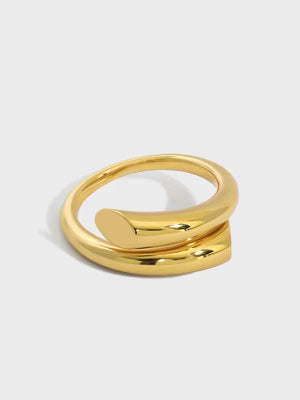 Gold adjustable ring. 18k gold plated ring. statement rings. designer inspired rings.  in Miami, Jewelry store in Miami, Jewelry store in Brickell, Cute jewelry in Miami, Popular jewelry, Gifts for her, jewelry for men, shops to visit in Miami, Jewelry boutique. .925 sterling silver