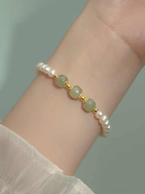 bracelets, jade bracelet, jade jewelry, pearls, pearl bracelet, peal jewelry, birthdya gifts, anniversary gifts, holiday gifts, bracelets for good luck, get well jewelry, best friend bracelets, peal jewelry, dainty pearl bracelet