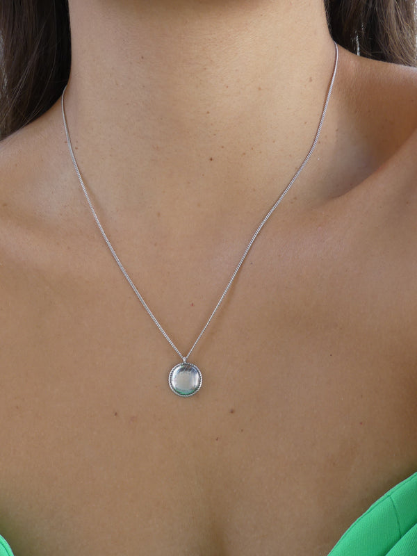 Necklaces, silver, plain, circle coin necklace, waterproof, .925 sterling silver, vintage style plain necklaces, influencer style jewelry, trending instagram and tiktok