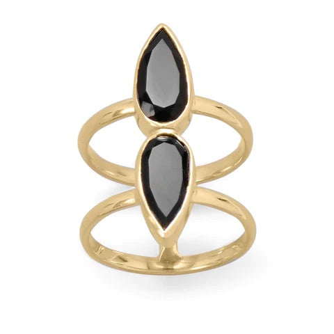 rings, gold rings, gold plated rings, gold onyx rings, Black onyx ring, 14k gold plated, sterling silver .925 waterproof rings, statement designer luxury rings, gucci, prada, ysl, chanel, influencer style rings, trending on instagram and tiktok unique rings, popular rings, real gemstone rings, real black crystals, what is onyx, properties of onyx, jewelry. Kesley Boutique, onyx accessories, fashion jewelry, onxy statement rings, designer jewelry
