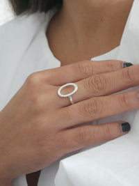 rings, silver rings, 925, jewelry, nice rings, circle ring .925 sterling silver waterproof, nickel free, fashion jewelry, white gold rings, rings that wont turn green, rings that wont tarnish, gift ideas, anniversary, graduation, casual jewelry, designer jewelry, . Oval ring. Open oval circle ring dainty. Unique rings for men and woman. Trending popular rings Miami, Brickell Kesley Boutique, dainty rings, trending on tiktok