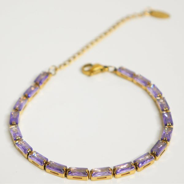purple tennis bracelet gold plated waterproof stainless steel. colorful bracelets that  wont tarnish. cute bracelets for stacking. influencer style jewelry. OOTD ideas for jewelry and accessories. cute jewelry, trending , popular, designer inspired statement bracelets. gold bracelets. friendship bracelets. Gift ideas. cute gift ideas. shopping in Miami. Shopping in Brickell. Jewelry store in Miami. Kesley Boutique