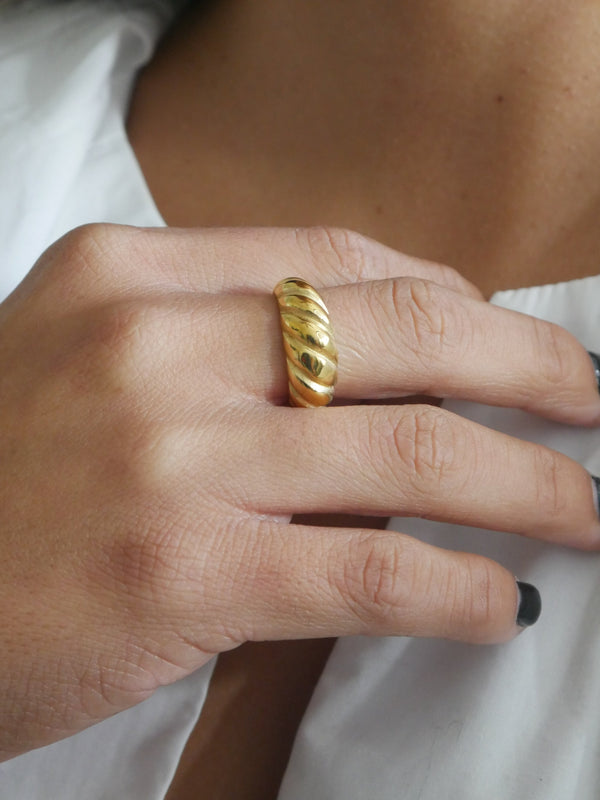 rings, gold rings, croissant rings, gold plated rings, womens rings, womens jewelry, nice rings, gold plated rings, baguette ring, twisted rings, birthday gifts, anniversary gifts, gifts for her, nice rings, waterproof rings, tarnish free rings, fashion jewelry, chunky gold rings, fashion accessories, popular rings, trending fashion, tiktok jewelry, cheap rings, designer rings, nice gold rings, good quality jewelry, fashion jewelry, kesley jewelry, tiktok fashion