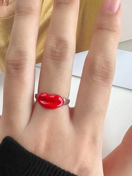 ring, rings, cute rings, lip ring, lipstick rings, new womens jewelry, nice rings, cool accessories, fashion jewelry, statement jewelry, nice womens jewelry, cute rings , tiktok jewelry, birthday gifts, anniversary gifts, womens fashion, womens jewelry, cool rings, fashion rings, fashion jewelry, designer jewelry, kesley jewelry