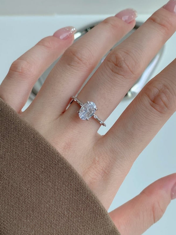 rings, solitaire rings, engagement rings, dainty rings, white gold rings, cheap white gold rings, cheap engagement rings, affordable engagement rings, solitair rings, trending jewelry, populat jewelry, gift ideas, gifts for her, wedding inspiration, casual rings, nice jewelry, nice rings, dainty rings, fashion jewelry, new womens fashion, kesley fashion, trending on tiktok, jewelry ideas, oval diamond rings, oval diamond rings in white gold, kelsye fashion, popular engagement rings 