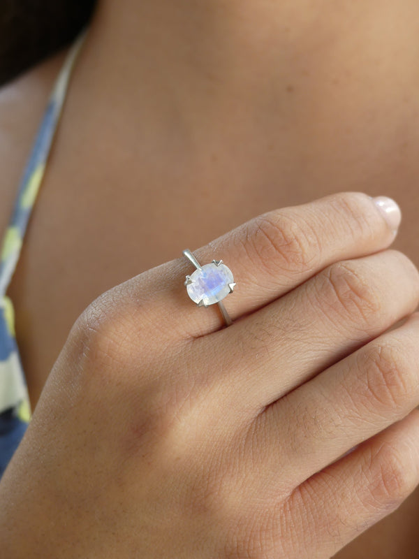 Rainbow moonstone ring for energy cleaning and good luck sterling silver .925 Kesley Boutique 